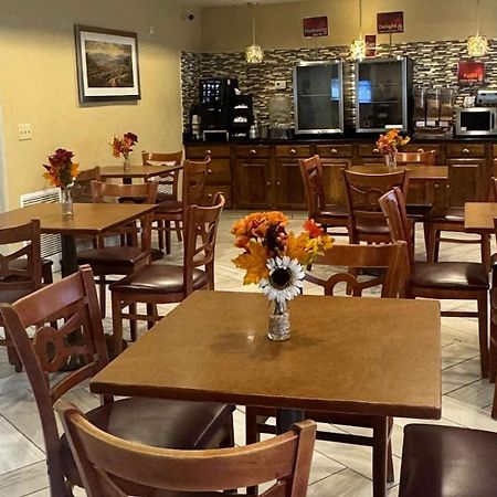 Best Western Plus Hannaford Inn & Suites Kenwood Exterior photo