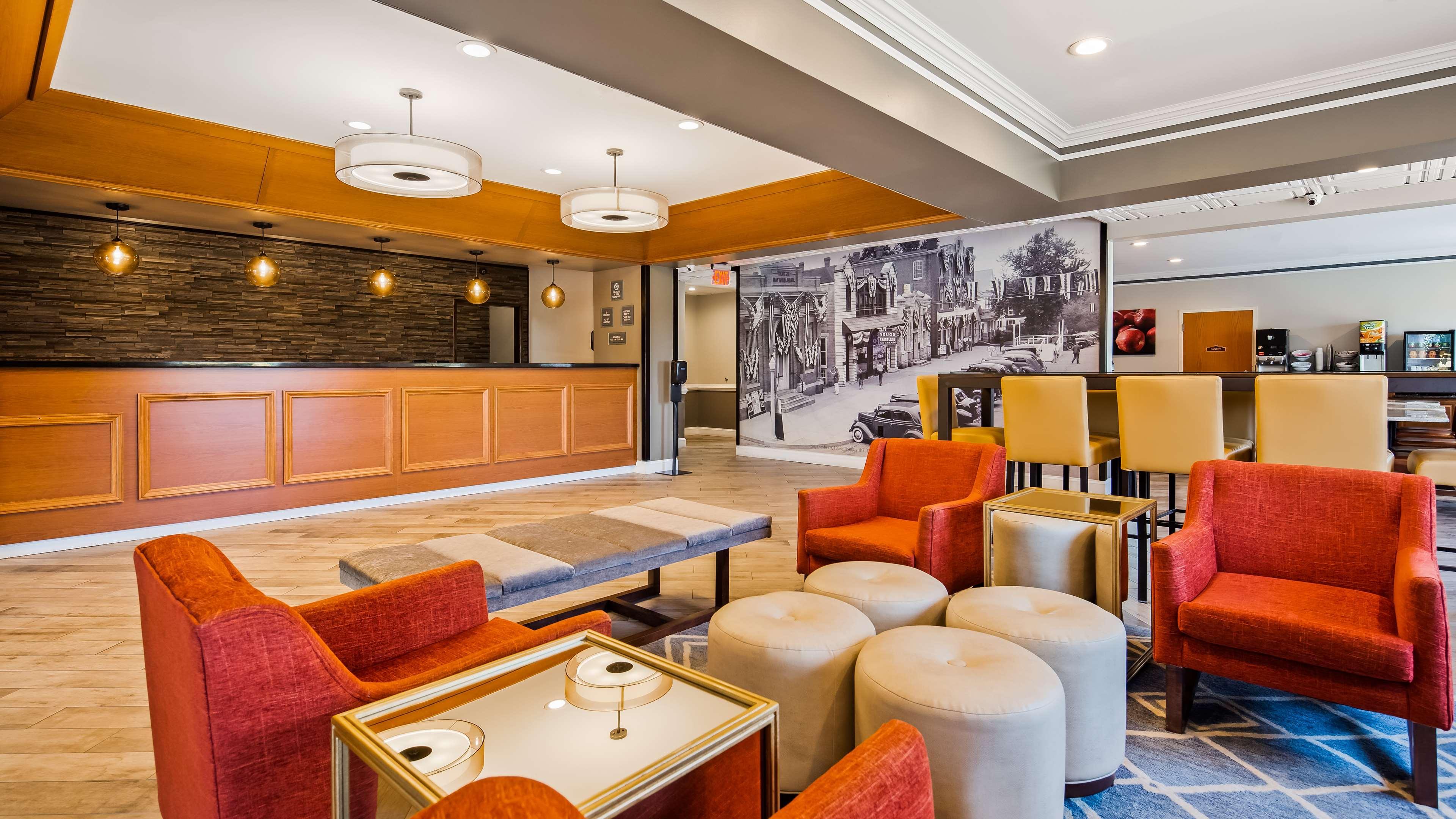 Best Western Plus Hannaford Inn & Suites Kenwood Exterior photo