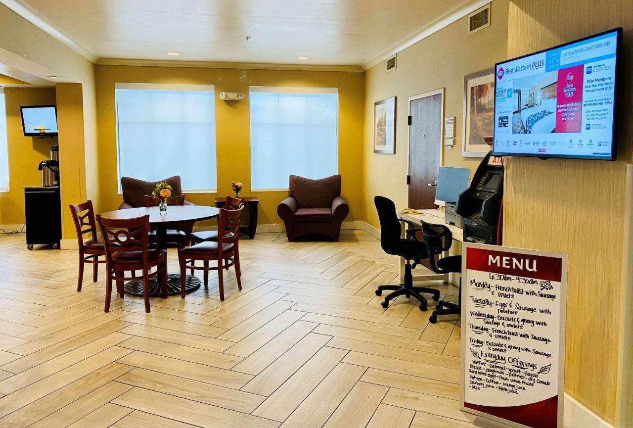 Best Western Plus Hannaford Inn & Suites Kenwood Exterior photo